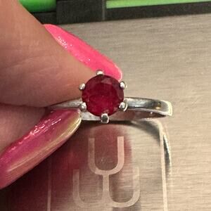 Vintage Estate Sterling Silver Ring with Red Stone Size 7.75